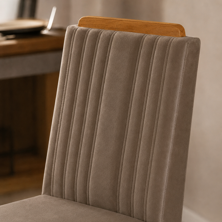 Conjunto De Mesa De Jantar 135X90cm Com 4 Cadeiras LJ Móveis
