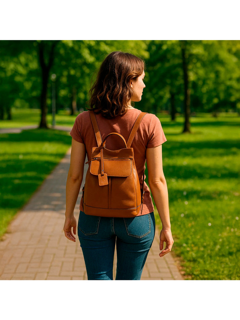 Mochila de Couro Legítimo Modelo Maluzinha Elegante Modelo:Preto