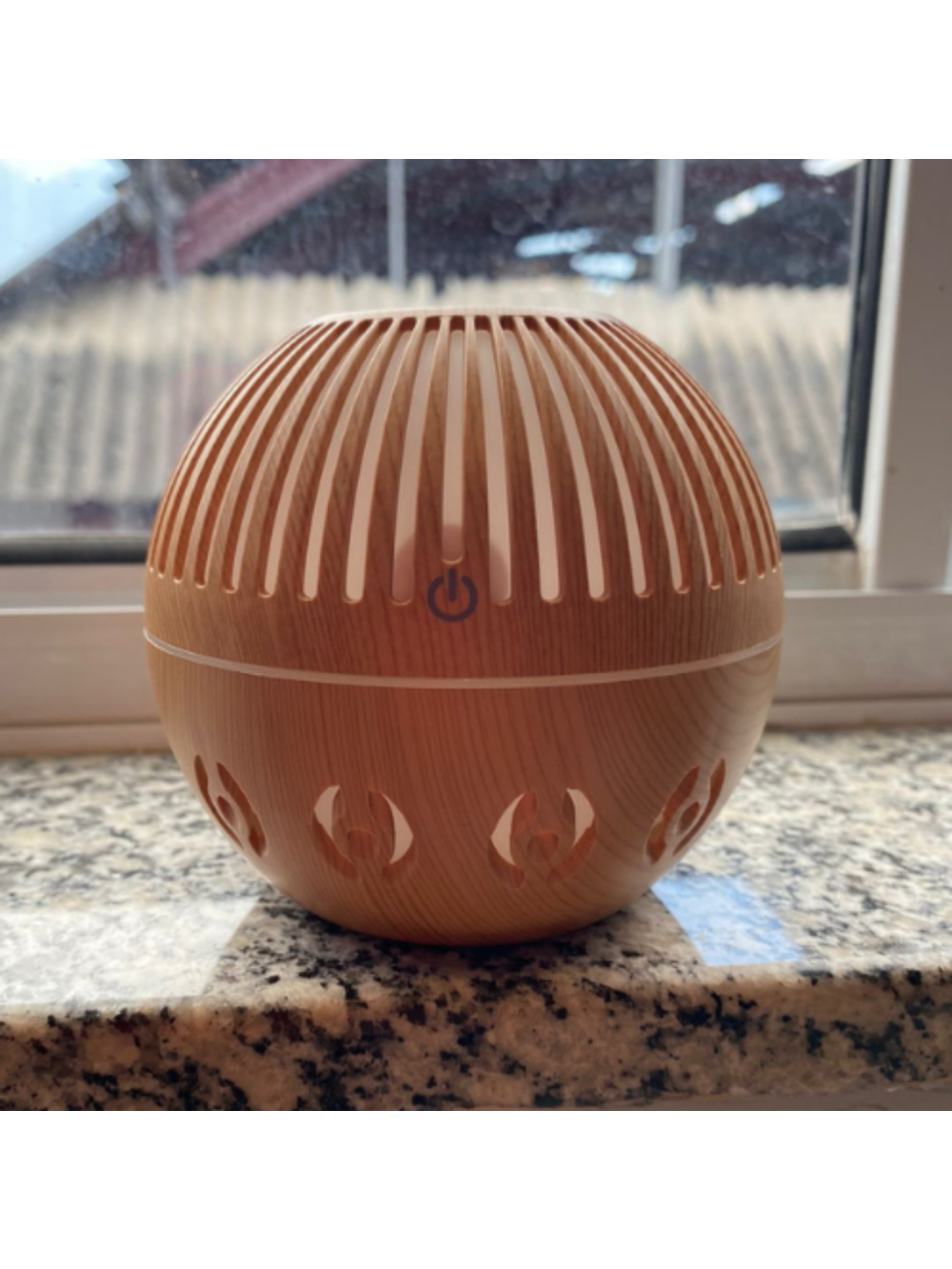 Umidificador Difusor De Aroma Ultrassonico Luz De Led Bola Rajada Cor:Marfim