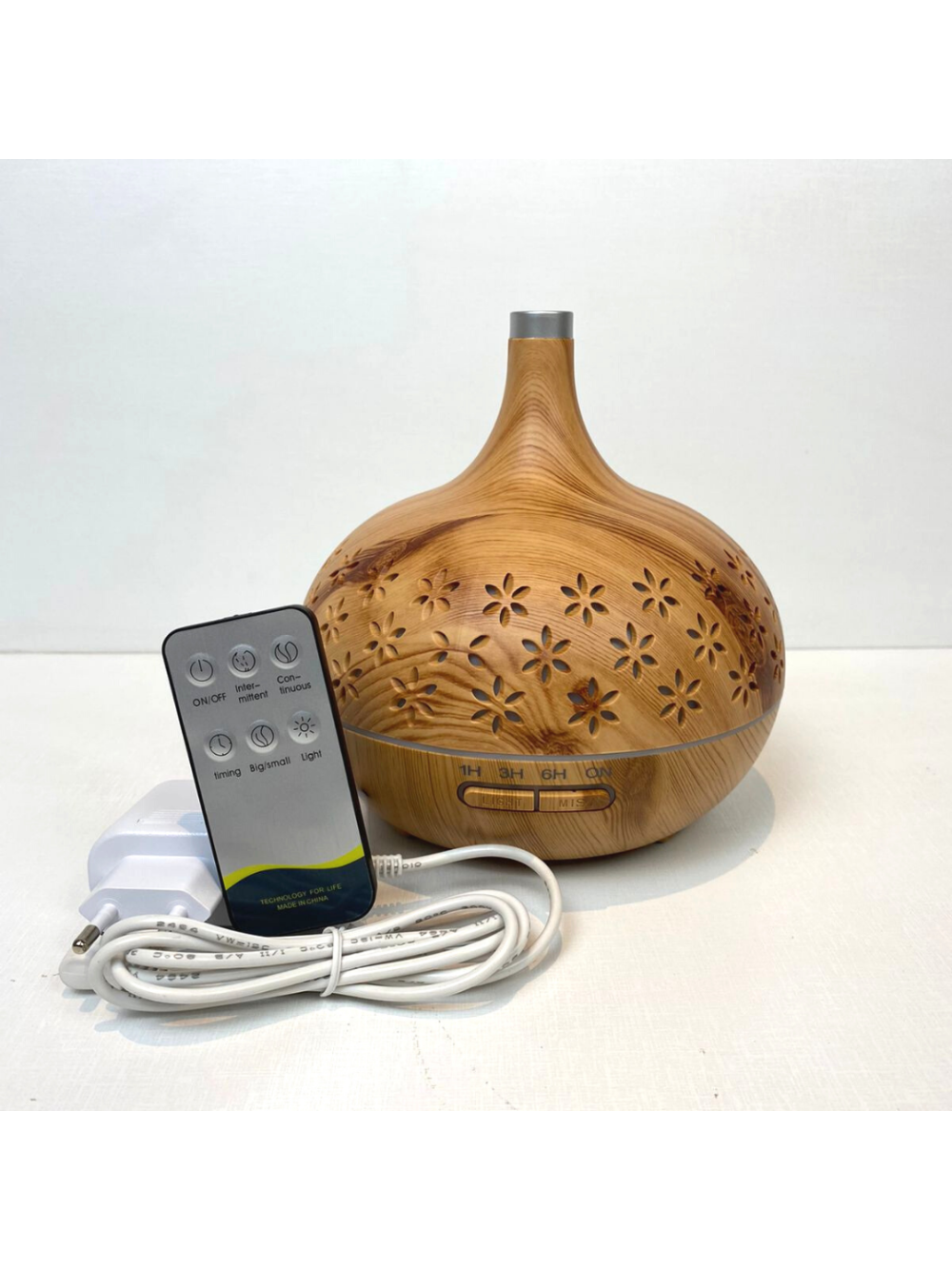 Umidificador Aromatizador Purificador De Ar Aroma Difusor Luz Led Controle Remoto Cuia Flores Marfim