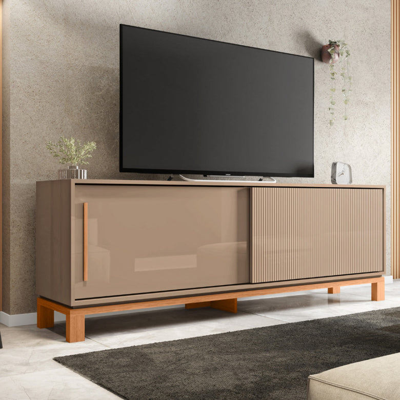 Rack para Tv até 65 Polegadas Portas com Textura Microrripada Pés Cavalete Mondrian 1.8